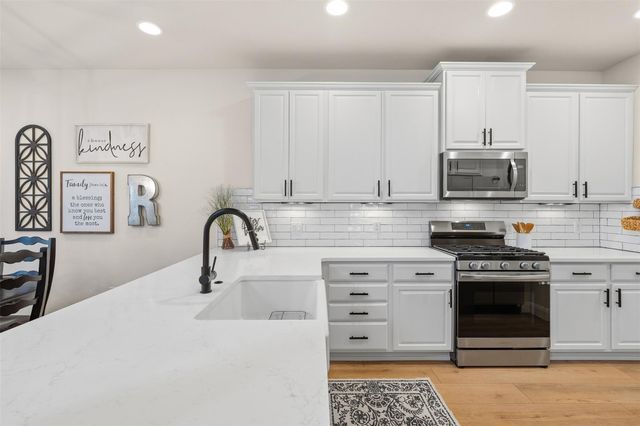 2304 S Lakeline BLVD 411, Cedar Park, TX 78613