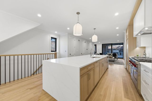 1849 N Mohawk Street 1, Chicago, IL 60614