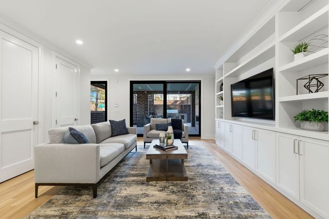 1849 N Mohawk Street 1, Chicago, IL 60614