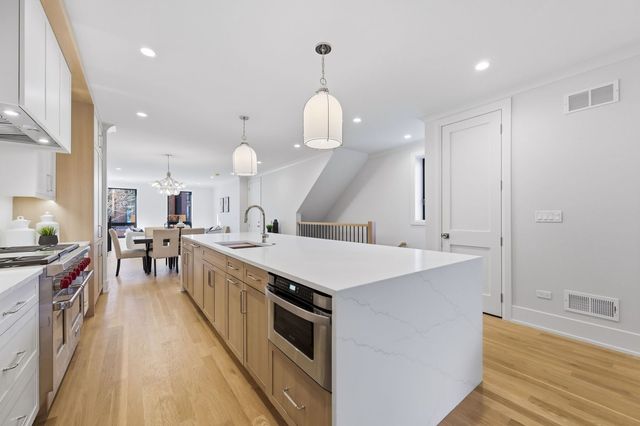 1849 N Mohawk Street 1, Chicago, IL 60614