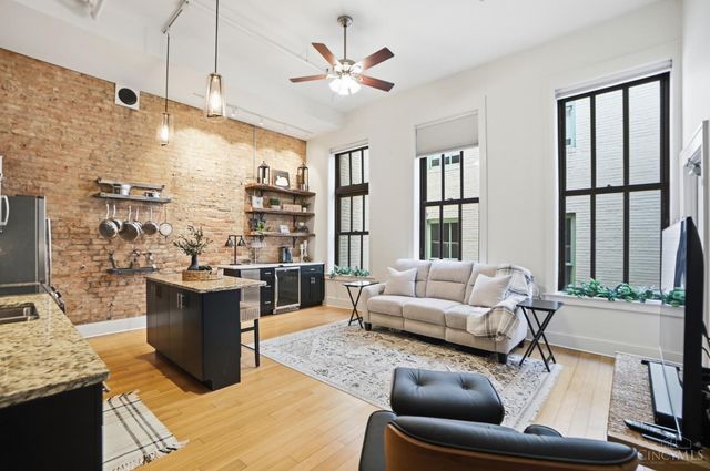 417 Vine Street, Cincinnati, OH 45202