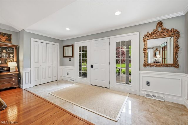 100 Forest Hill Drive, Hubbard, OH 44425