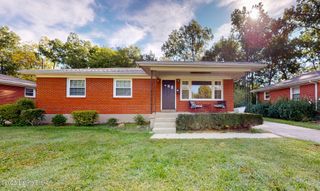 4435 Savage Dr, Louisville, KY 40216