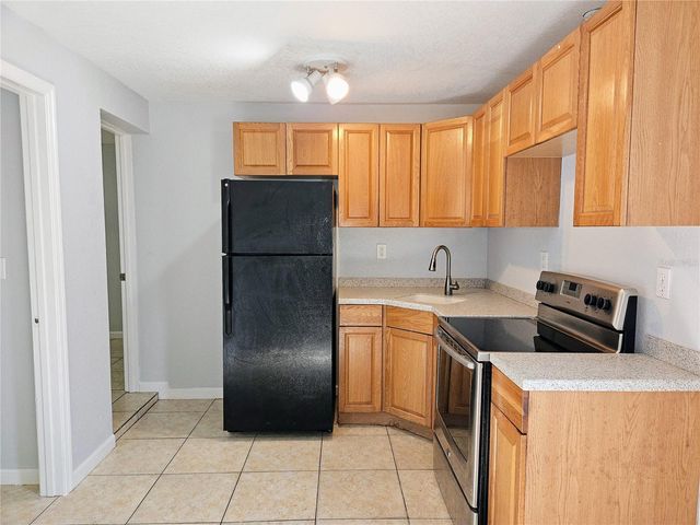 2455 8TH AVENUE N 3, St Petersburg, FL 33713
