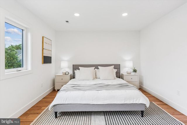 1236 HAMILTON ST NW, Washington, DC 20011