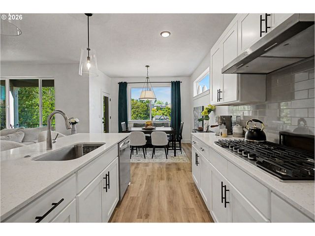 19072 Sw NORTHRIDGE Ct, Beaverton, OR 97007