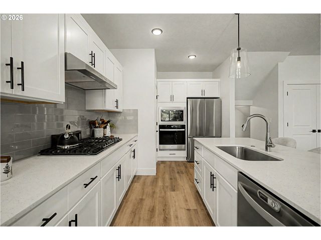 19072 Sw NORTHRIDGE Ct, Beaverton, OR 97007