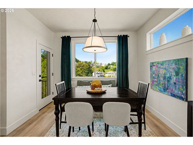 19072 Sw NORTHRIDGE Ct, Beaverton, OR 97007