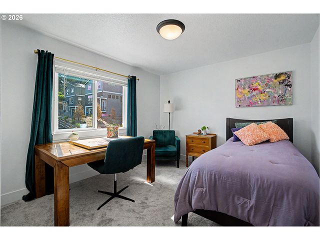19072 Sw NORTHRIDGE Ct, Beaverton, OR 97007