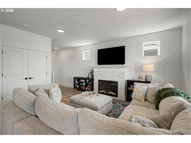 19072 Sw NORTHRIDGE Ct, Beaverton, OR 97007