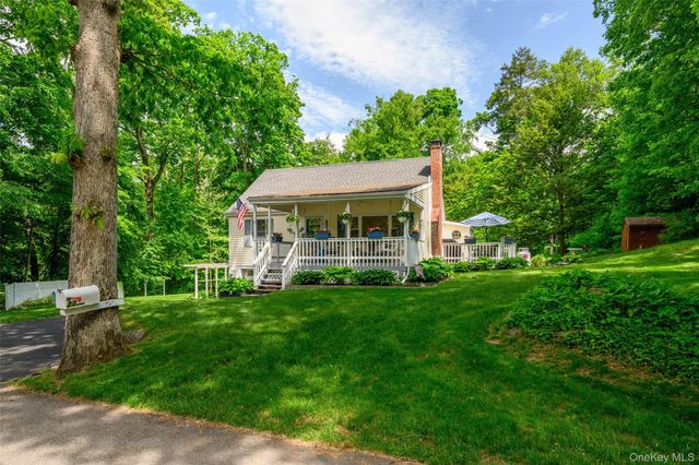 23 Cobey Terrace, Poughkeepsie, NY 12601