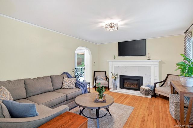 23 Cobey Terrace, Poughkeepsie, NY 12601
