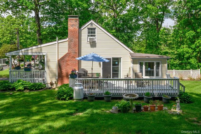 23 Cobey Terrace, Poughkeepsie, NY 12601