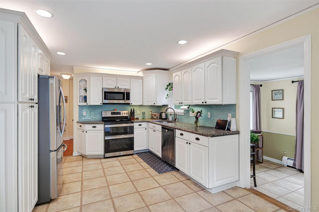 23 Cobey Terrace, Poughkeepsie, NY 12601