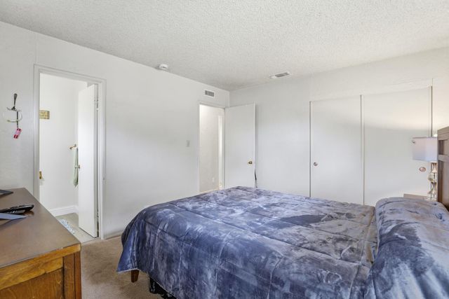 8945 Rosewood Dr, Sacramento, CA 95826