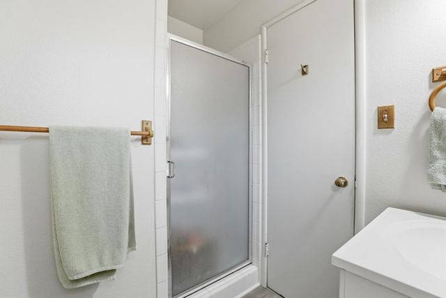 8945 Rosewood Dr, Sacramento, CA 95826