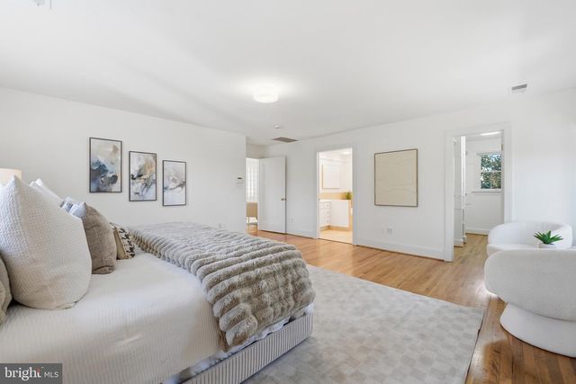 4135 YUMA ST NW, Washington, DC 20016