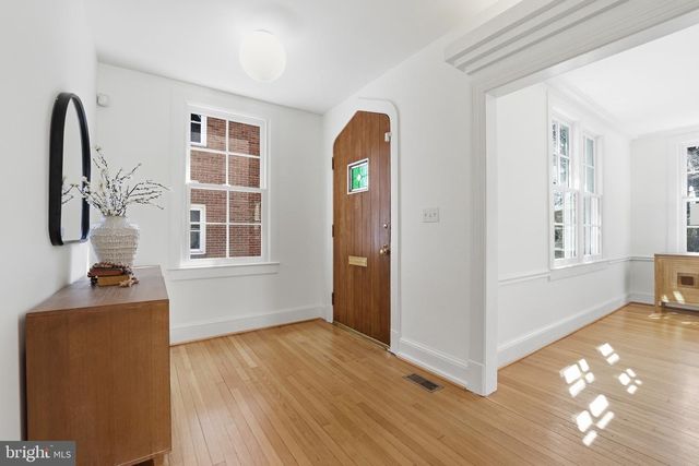 4135 YUMA ST NW, Washington, DC 20016