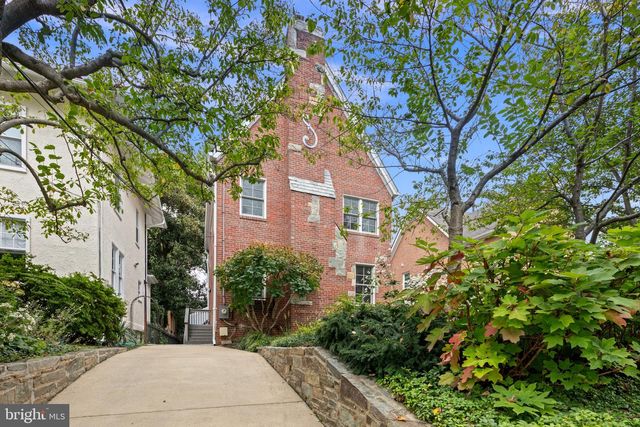 4135 YUMA ST NW, Washington, DC 20016