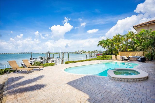 306 HARBOR DRIVE, Indian Rocks Beach, FL 33785