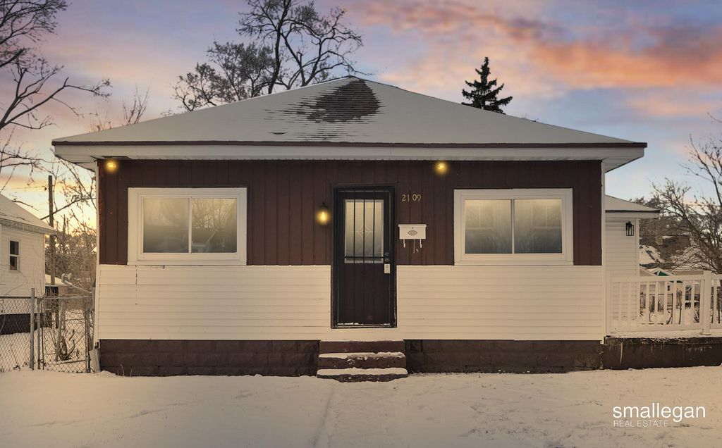 2109 Hoyt Street, Muskegon Heights City, MI 49444
