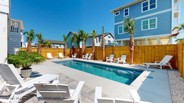 1501 Canal Drive, Carolina Beach, NC 28428