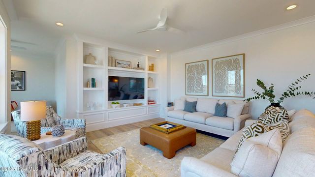 1501 Canal Drive, Carolina Beach, NC 28428