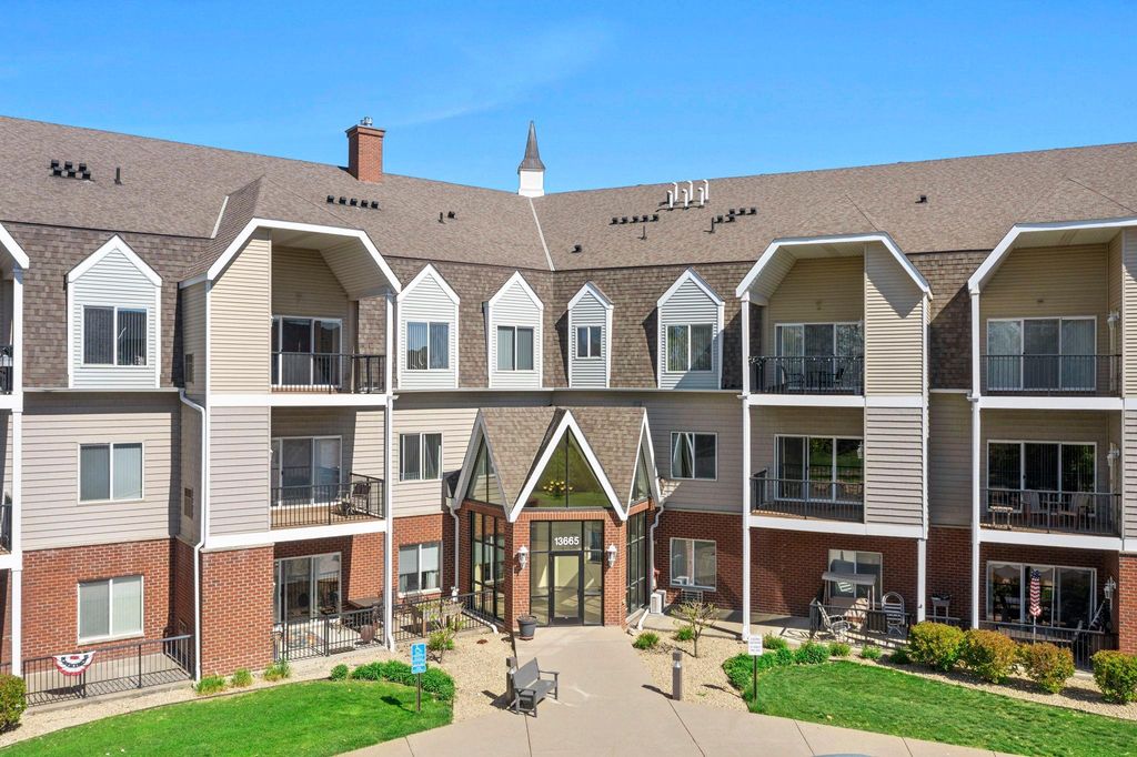 13665 Carrach Avenue 262, Rosemount, MN 55068 — exterior