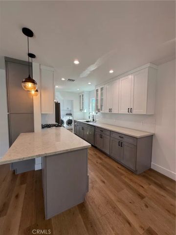 8045 Darby, Reseda, CA 91335