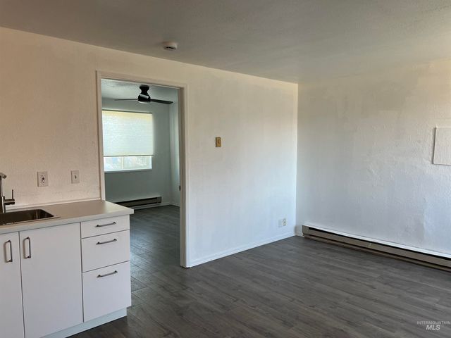 766 SE 4th Street, Ontario, OR 97914