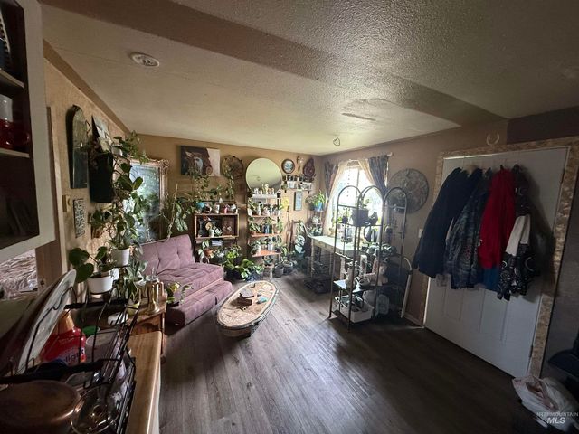 766 SE 4th Street, Ontario, OR 97914