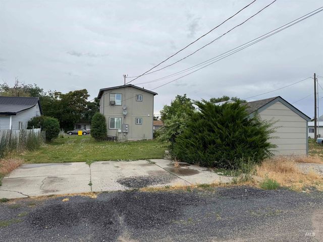 766 SE 4th Street, Ontario, OR 97914