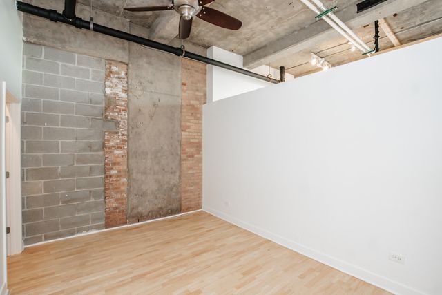 320 E 21ST Street 807, Chicago, IL 60616