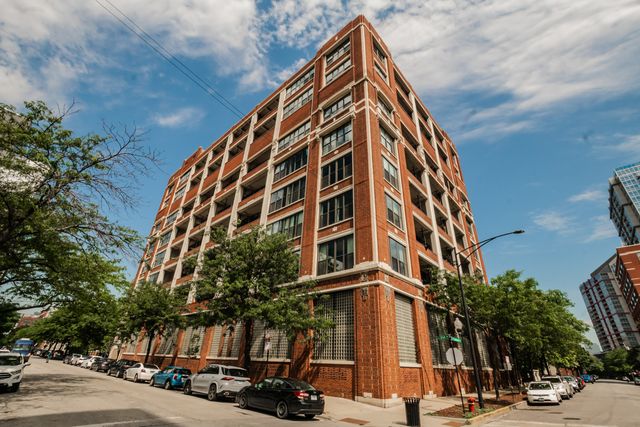 320 E 21ST Street 807, Chicago, IL 60616