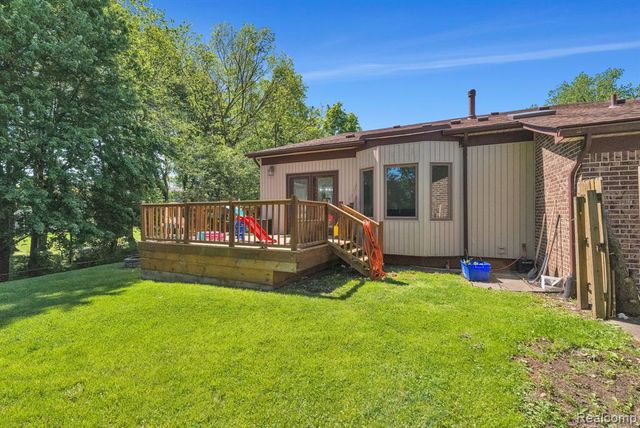 18823 Millar Road, Clinton Township, MI 48036