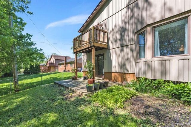 18823 Millar Road, Clinton Township, MI 48036