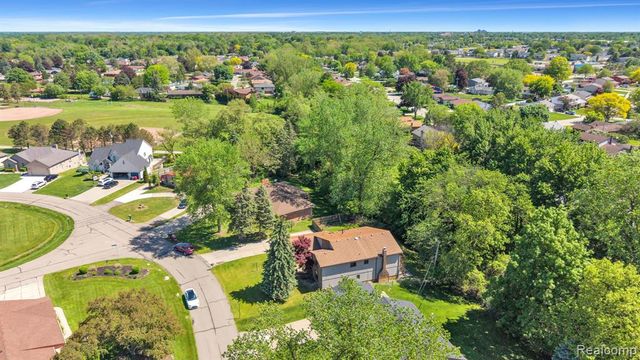 18823 Millar Road, Clinton Township, MI 48036