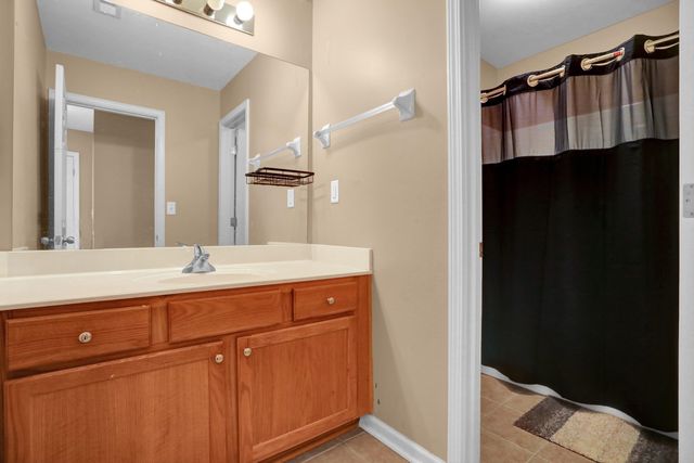 1379 ISLAND TOWN DR, Memphis, TN 38103