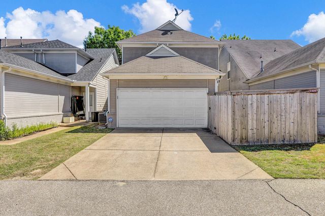 1379 ISLAND TOWN DR, Memphis, TN 38103