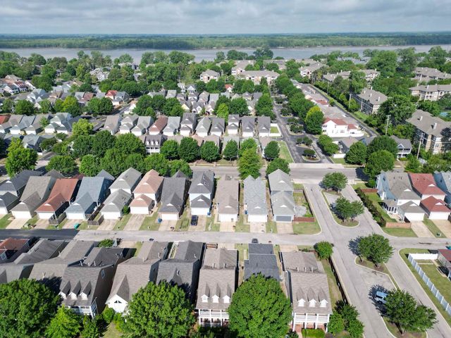 1379 ISLAND TOWN DR, Memphis, TN 38103