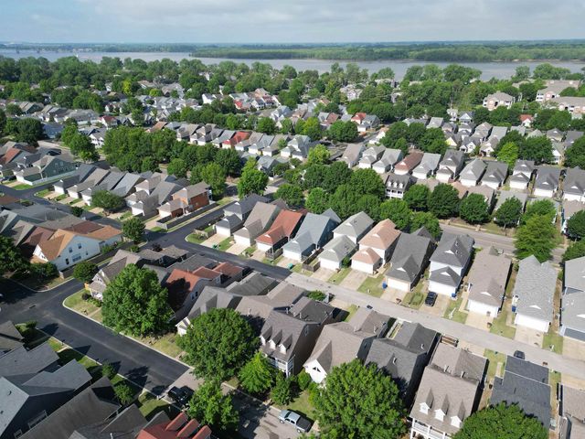 1379 ISLAND TOWN DR, Memphis, TN 38103