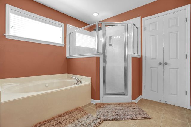 1379 ISLAND TOWN DR, Memphis, TN 38103