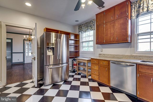 901 JANNEYS LN, Alexandria, VA 22302