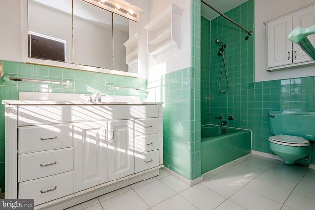 901 JANNEYS LN, Alexandria, VA 22302