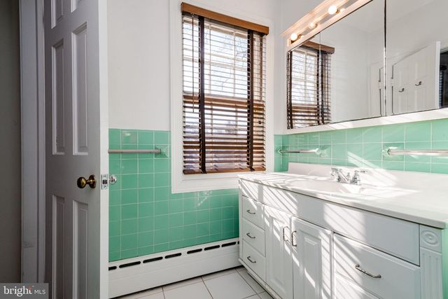 901 JANNEYS LN, Alexandria, VA 22302