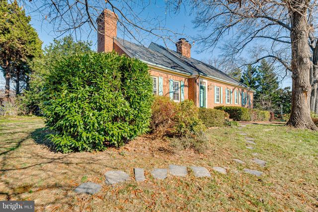 901 JANNEYS LN, Alexandria, VA 22302