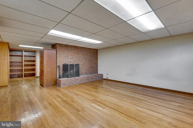901 JANNEYS LN, Alexandria, VA 22302
