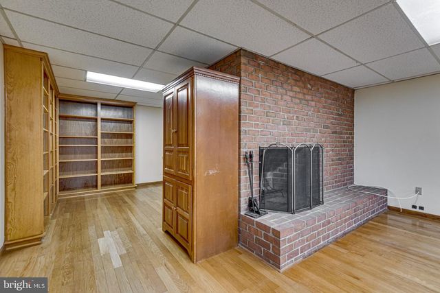 901 JANNEYS LN, Alexandria, VA 22302