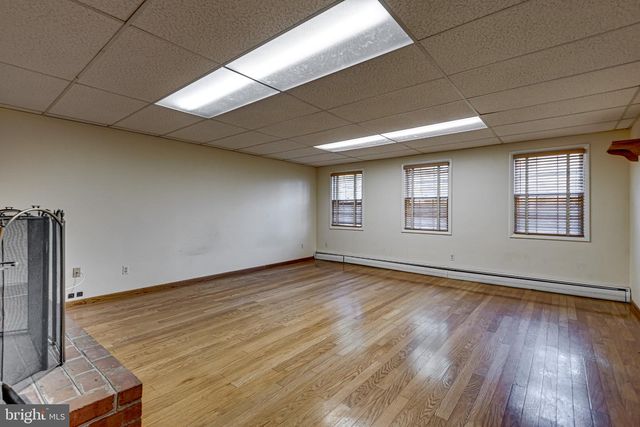 901 JANNEYS LN, Alexandria, VA 22302