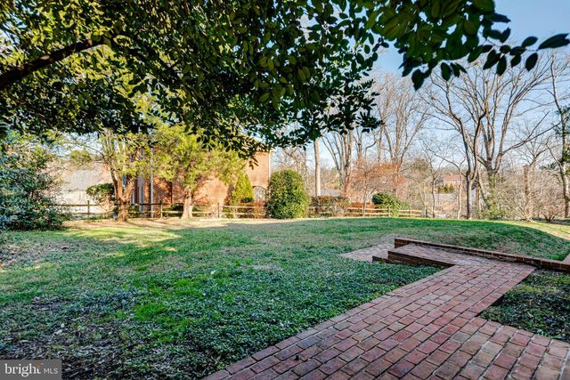 901 JANNEYS LN, Alexandria, VA 22302
